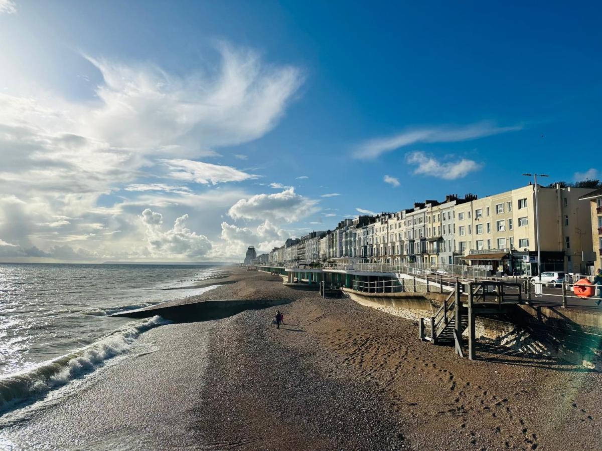 Newly Refurbished Two Bedrooms Flat St Leonards-on-Sea エクステリア 写真
